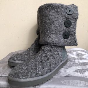 Gray Sweater Ugg Boots Size 10